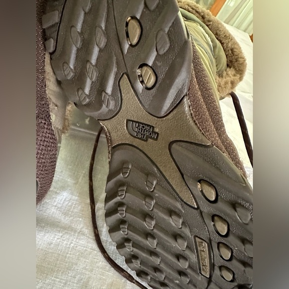 The North Face Camo boots Size 6.5 - Picture 15 of 16